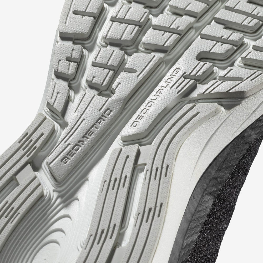 Men's Salomon VECTUR Running Shoes Black/White | LUGY-18257